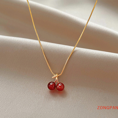 ZONGPAN แฟชั่นยุโรปและอเมริกาสร้อยคอจี้เชอร์รี่สีแดงไฟหรูหราส่วนบุคคลสร้อยคอโซ่ติดไหปลาร้าสำหรับผู้หญิงของขวัญเครื่องประดับ