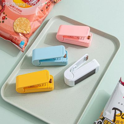 Mini Heat Bag Sealing Machine Package Sealer Bags Thermal Plastic Food Bag Closure Portable Sealer Packing Kitchen Accessories