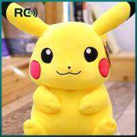 Pikachu นักสืบใหญ่พิเศษคุณภาพสูงเอลฟ์ของเล่นตกแต่งบ้านไม่มีกลิ่นโปเกมอนความคิดสร้างสรรค์ตุ๊กตาปิกะจูตุ๊กตาหนานุ่มหมอนเด็กผู้หญิงนอนหลับปิกาจูผูกโบว์นอนรุ่นคลาสสิกตุ๊กตานุ่มสั้นน่ารักสำหรับงานปาร์ตี้ของขวัญโอเวอร์ไซส์