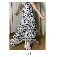 Kemissara Bias cut pleated skirt Black and White