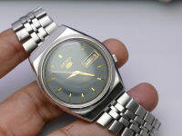 นาฬิกา Vintage มือสองญี่ปุ่น Seiko 5 Five ระบบ Automatic Day Date 7009 8810 ผู้ชาย ทรงกลม กรอบเงิน หน้าสีน้ำเงิน หน้าปัด 36มม. สายสแตนเลสใช้งานได้ปกติ สภาพดี ของแท้ ไม่กันน้ำ