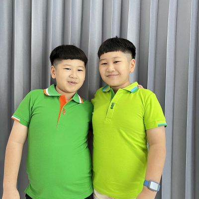 เสื้อโปโลเด็ก สีเขียวเข้ม และสีเขียวตอง คอปกแขนสั้น สำหรับเด็ก น้ำหนักเริ่มต้นที่ 38 - 60 กิโล เป็นเสื้อทรงสลิมไม่มีกระเป๋า