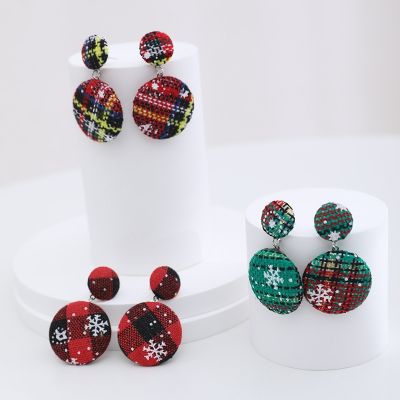 New Vintage Style Christmas Series Earrings Creative Personality Red Green Plaid Round Aesthetic Fabric Snowflake Korean Fashion