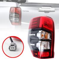 * ของแท้ * ไฟท้าย ไม่มี LED รุ่น มิตซูบิชิ ไทรทัน MITSUBISHI TRITON ปี 2019 - 2020 สีแดง ข้างซ้าย รวมชุดสายไฟ และหลอดไฟ