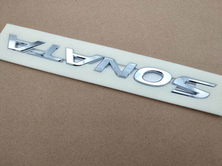 863103s000ด้านหลังลำต้นโลโก้-sonata-สัญลักษณ์สำหรับฮุนไดโซนาต้า2011-2015โลโก้ด้านหลังหางเครื่องหมายประจำตัวประชาชนสัญลักษณ์-โซนาต้า
