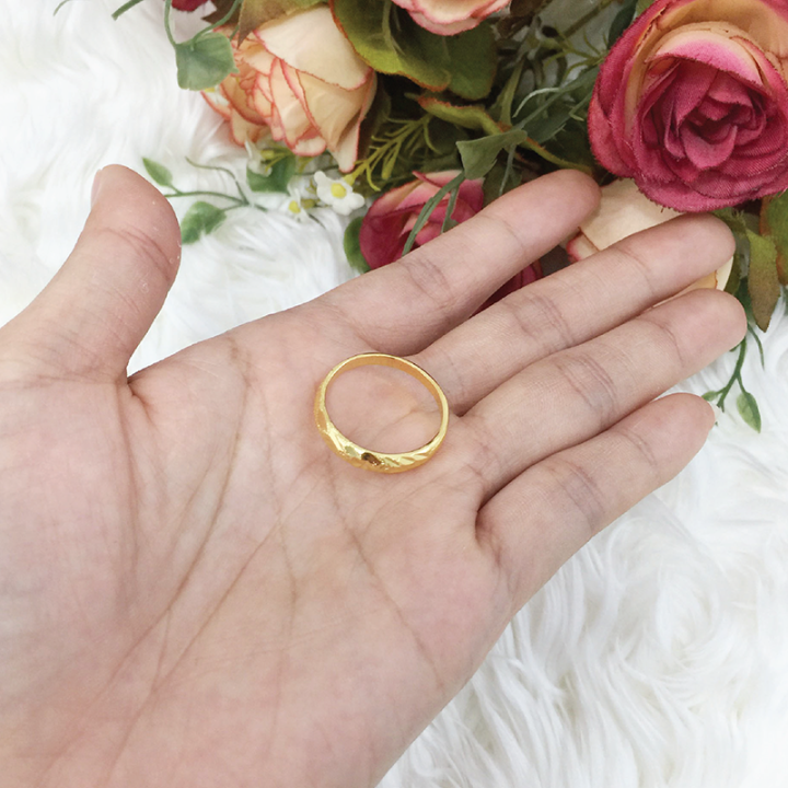 แหวนทอง-แหวนทองตัดลาย-แหวนครึ่งสลึง-1สลึง-แหวนไมครอน-แหวนทองชุบ-ทองไมครอน-ใส่แทนแหวนทองแท้ได้-รูปถ่ายจากสินค้าจริง