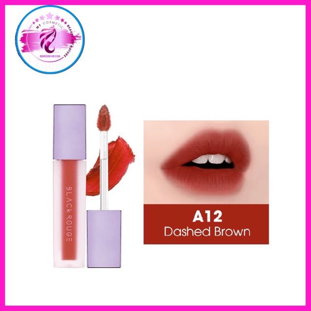 Son Black Rouge A12 là một loại son môi đầy màu sắc và hấp dẫn. Hình ảnh này cho thấy một mô hình đang sử dụng son Black Rouge A12, tô điểm cho đôi môi mình một sắc đỏ rực rỡ. Điều này chắc chắn sẽ khiến cho bạn muốn thử ngay tựa sản phẩm này. 