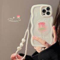 【เคสโทรศัพท์ Qiqi 】เคสโทรศัพท์โซ่หัวใจไข่มุกดอกไม้หรูหราสำหรับ iPhone 13 14 11 12 Pro เคสสวยงาม iPhone X XR XS Max Coque Accesorios