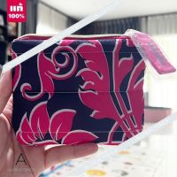 ???  ของแท้  Estee Lauder Pouch / BAG BLUE &amp; PINK  Edition  กระเป๋าใส่เครื่องสำอาง โดดเด่นด้วยลวยลายสุดเก๋ ดีไซน์เรียบหรู ???