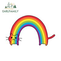 EARLFAMILY สติกเกอร์ติดรถ13ซม. X 8ซม. สำหรับพันรถด้วยไวนิลรูปแมวสีรุ้งสติ๊กเกอร์รูปสัตว์น่ารักแบบตลกสติ๊กเกอร์ติดกระจกหน้ารถยนต์