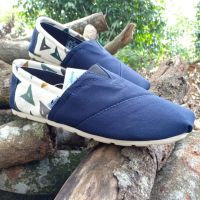 New-Weal Slip On Canvas Casual Shoes