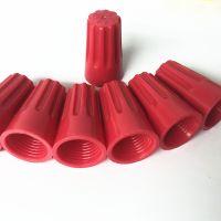 Red Twist Connector   P6 Twist Connector