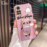 เคสโทรศัพท์กล้องแบบรูที่มีความแม่นยำสำหรับ Xiaomi Redmi Note 11 Pro 4G 5G Note 11S 4G Xiaomi POCO M4 Pro 4G POCO X4 Pro 5G เคสโทรศัพท์ป้องกันโทรศัพท์ตกชุบโลหะด้วยไฟฟ้าหรูหราพร้อมตัวยึดหมีแพนด้า Bing