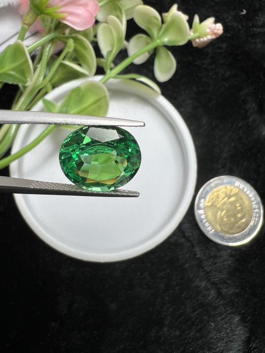 8-75-carats-เขียว-มรกตโคลอมเบีย-ผลิตจาก-สวิส-created-emerald-from-switzerland-10-50x12-50-mm-oval-cut