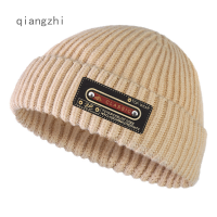 QZH หมวกบีนนี่หมวกถักอบอุ่นตัวอักษรสำหรับฤดูหนาว,หมวกสไตล์สตรีทเท่ใส่ได้ทั้งผู้หญิงและผู้ชายหมวกเมลอนหมวกแบบไม่มีปีกสำหรับใส่ฮิปฮอปกะลาสีเรือหมวกลายกระโหลก