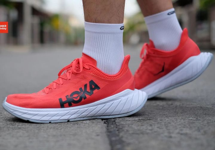 hoka-one-one-carbon-x-2-สมูธลื่นไหล-นุ่มและเบาขึ้น-สินค้ามีจำนวนจำกัด-ของแท้-100-ป้ายไทย-ราคาถูกสุด