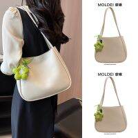 Summer white commuting bag womens bag 2023 new large-capacity all-match small bucket bag high-end 【QYUE】