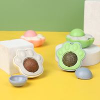 【A Smart and Cute】 Catnip Wall Ball เลียทำความสะอาดฟันทรงกลมของเล่นแมว Rotatable Kitten Pet Supplies Treats