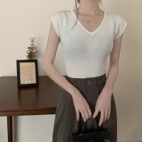 White sleeveless V-neck sweater womens summer 2023 new skinny slimming base ride thin ice silk top