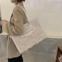 Niche design portable tote bag female 2023 new summer pearl mother-of-pearl bag large-capacity one-shoulder armpit bag 【APR】