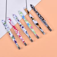 Eyebrow Tweezer Flower Printed Stainless Steel Eyebrow Tweezer Makeup Tool Brand new and made of high quality stainless steel