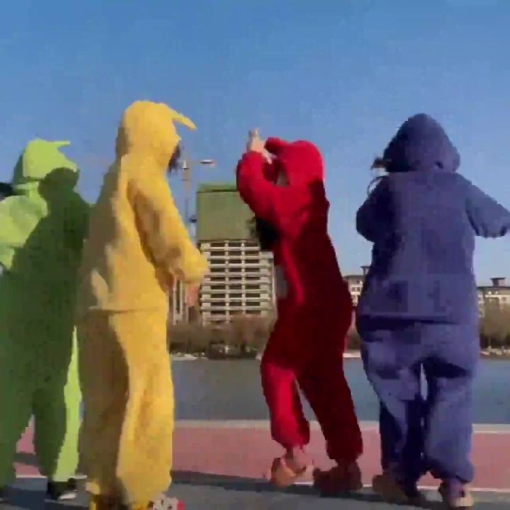 cos-imitation-ใหม่-teletubbies-เครื่องแต่งกายผู้ใหญ่-lala-tinky-winky-onesies-คอสเพลย์ชุดนอนคริสต์มาสชุดนอนฮาโลวีนสัตว์ชุดนอน-jumpsuit