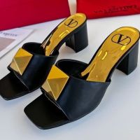 【high quality】original Valentinoˉ Thick heels big rivets square head thick high heels 34-41 large size cross-border slippers shoes 2022 spring and summer new womens shoes new style womens shoes slippers for women slides outside wear sandals for women