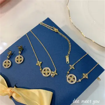 Shop Four Leaf Clover Necklace Set with great discounts and prices online -  Oct 2023
