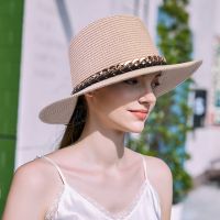 [COD] French retro Hepburn style flat top hat spring and summer travel straw acrylic wide brim sunscreen sunshade tide