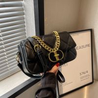 Texture Popular Rhombus Bag Chain Female Fashion Versatile Messenger Classic Small Fragrance Handbag Casual Commuter Square Temperament Girl Shoulder 【AUG】