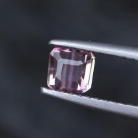 พลอยพิ้งค์ทัวมาลีน (Pink Tourmaline) น้ำหนัก 0.40 กะรัต 4x4x3 มิล  พลอยแท้ จากประเทศไนจีเรีย