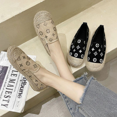 Loafers Women Mules Leather Shoes Casual Flat Shoes Korean Rubber Shoes For Women Sneakers Teenager Canvas Shoes Girls Slippers INS New SH-121515