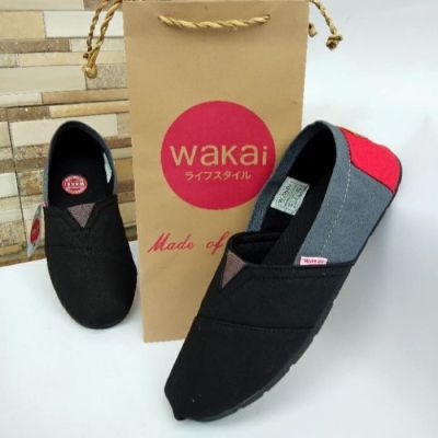 *รองเท้าแตะ Wakai SLIP ON 301 สีดํา สีเทา สีแดง 36-