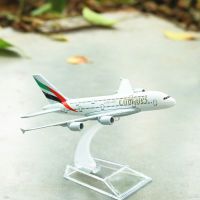 Emirates Airlines A380 Aircraft Model 15cm Alloy Aviation Collectible Diecast Miniature Ornament Souvenir Toys