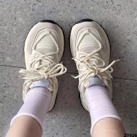 แมทช์ลุคง่าย 2023 Weijie Agan รองเท้ากีฬาเพิ่มความสูงรุ่นใหม่สำหรับผู้หญิงในช่วงฤดูร้อนรองเท้าลำลองพื้นหนาระบายอากาศแบบคุณพ่อ