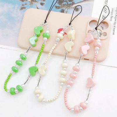 [COD] Yilians new pearlescent love mobile phone chain beaded millet beads lanyard anti-fall wrist strap case pendant