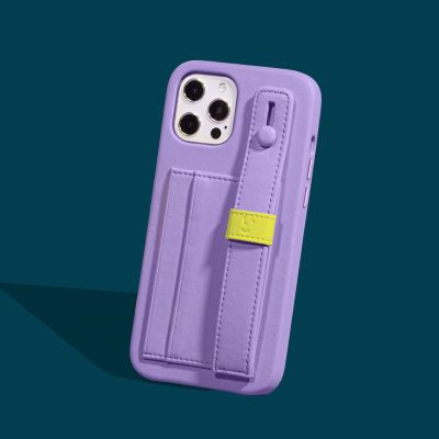 thelocalcollective Hand Strap case in Lilac