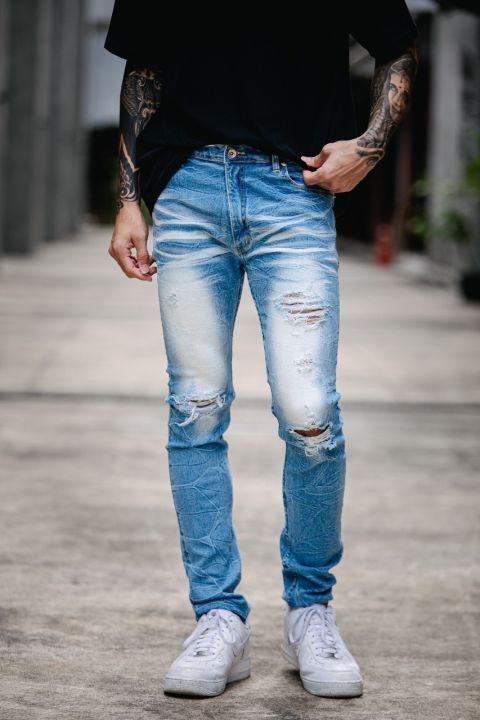 กางเกงยีนส์ผู้ชาย-ทรง-skinny-fit-รับฟรี-เสื้อยืด-over-size-กางเกงขายาว-ชาย-กางเกงยีนส์ใส่สบาย-กางเกงยีนส์ขายาว-กางเกงยีนส์แฟชั่น-new-jeans