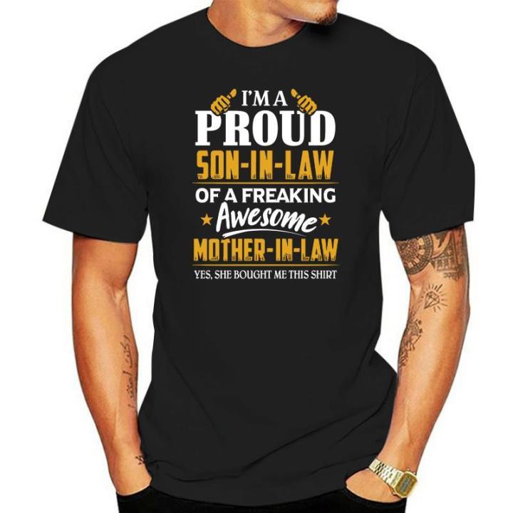 เสื้อยืดผู้ชายความภาคภูมิใจตามกฏหมายของลูกชายที่น่ากลัวแม่-inlaw