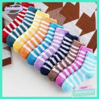 TANTUANG 5Pairs ปุย ตุ๊กตา ฤดูหนาวที่อบอุ่น Stripe Sox ถุงเท้ากำมะหยี่ปะการัง หนา ถุงเท้านอน