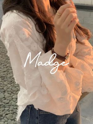 Issey Miyake 2023 S. Andro Madge เสื้อเชิ้ตสีขาวปักลายสามมิติสำหรับผู้หญิงเสื้อเชิ้ตกันแดดสำหรับฤดูร้อนสไตล์ฝรั่งเศส