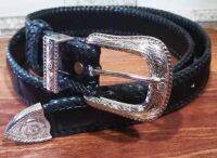 เข็มขัดผู้ขาย หนังจระเข้หนังเเท้ เป็นส่วนท้องจระเข้ เป็นแบบหัวชุด BELT AND BUCKLE สีดำ สวยสง่า