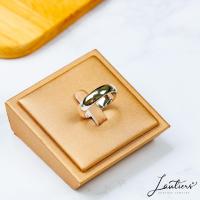 Lautiers Coral Round Brillant Ring แหวนเพชร ลอเทียร์ รุ่น LR-0889D ตัวเรือนเคลือบด้วยทองคำขาว อัญมณีผลิตจากคริสตัลแท้ นำเข้าจากเบลเยี่ยม