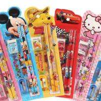 ดินสอ ชุดเครื่องเขียน pencil cartoon 【การ์ตูนน่ารัก】ดินสอ ชุดเครื่องเขียน kids pencil cartoon pencil Ruler 5in1 ดินสอ 2 แท่ง+บเหลา+ยางลบ+ไม้บรรทัด เรียนรู้รางวัล/ของขวัญวันหยุดเด็ก/โรงเรียน