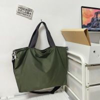 Simple Casual Handbag Mens Nylon Waterproof One-Shoulder Computer Bag Diagonal Gym Short-Distance Travel Crossbody Large Capacity