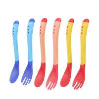 ▥ஐ Baby Feeding temperature sensing spoon suitable for children 39;s silicone head feeding baby spoon heat sensitive baby tableware