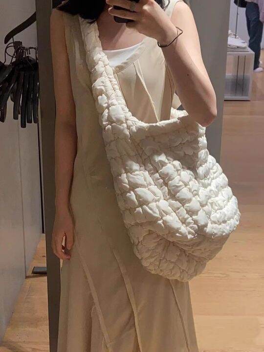 in-the-summer-of-2023-the-new-han-edition-cos-clouds-niche-fold-dumplings-package-large-capacity-tote-bags-commuter-inclined-shoulder-bag