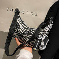 Ins Super Popular Crossbody Running Bag Women 2023 New Trendy Japanese Girl One-Shoulder Dumpling Bag Men And Women Zebra Pattern Chest Bag