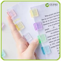 CUFEI 20PCS เครื่องเขียนสเตชันเนอรี อุปกรณ์การเรียนสำหรับโรงเรียน ที่หนีบยึดแฟ้ม สีลูกอมสี มัลติฟังก์ชั่นการใช้งาน โปร่งใสโปร่งใส คลิปมุมมุม คลิปแบบกด แฟ้มกระดาษสำหรับทดสอบ คลิปกระดาษจดหมาย