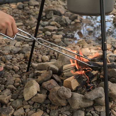 【LZ】☂┇  Carvão Tong Aperto Conveniente Isolados Calor Handle Lenha Tongs para Camping Portátil Aço Inoxidável Fogo Clipe Grelhar Tong